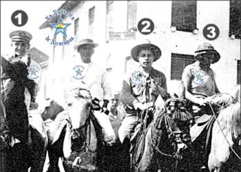 Foto Histórica 1927: El «General Cabuya» y los primeros marinos muertos en combate.